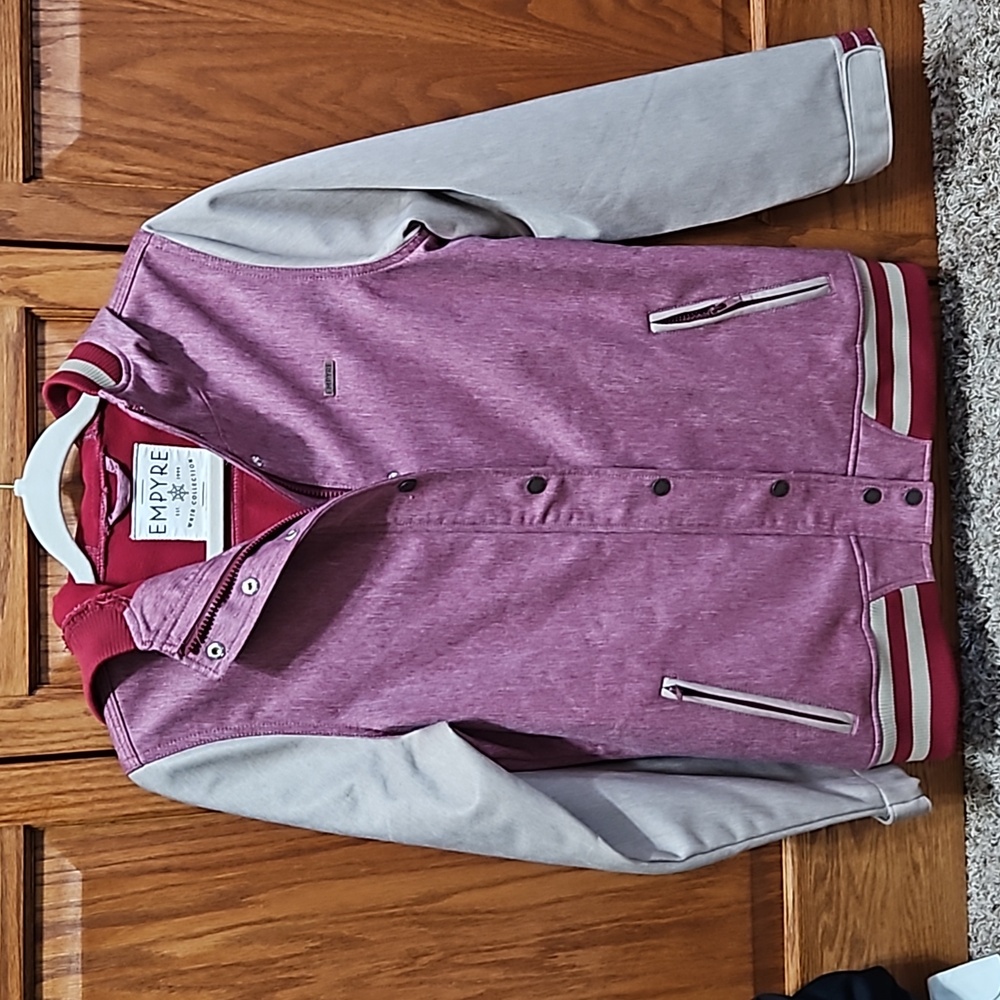 Empyre Junoor/womens jacket. Small
